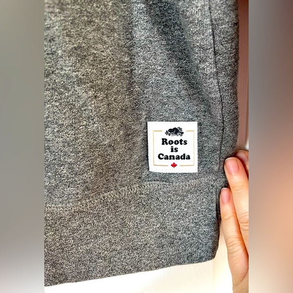 Roots sweatshirt - Picture 6 of 6